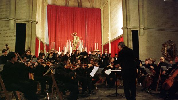 La Orquesta Barroca de Sevilla durante un concierto en 2002