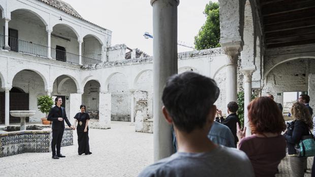Un valor emergente de la ópera en Sevilla actualiza el auto sacramental barroco
