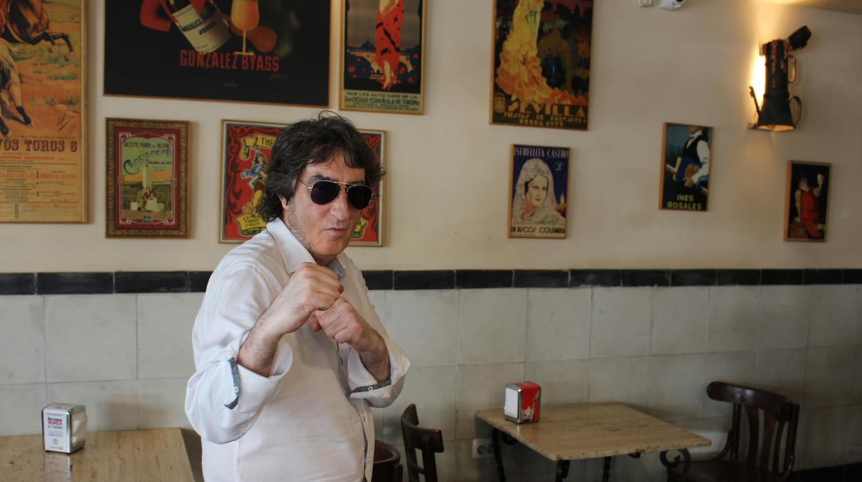 Pájaro emula al boxeador Cassius Clay