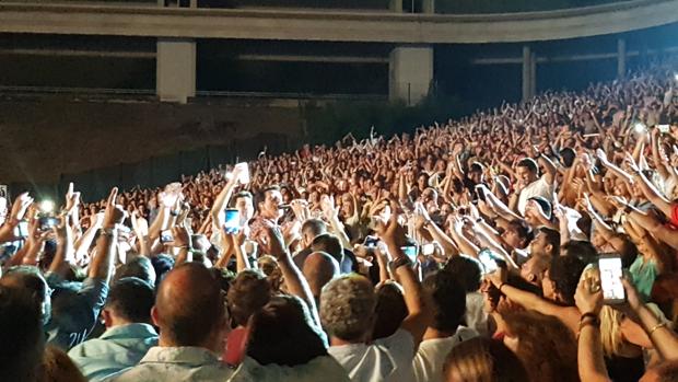 Manolo García rezuma autenticidad en su apoteósico regreso a Sevilla
