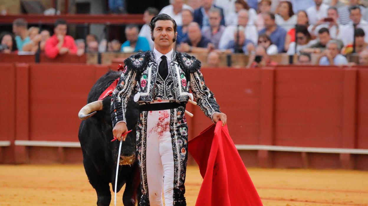 Morante de la Puebla en la pasasa Feria de San Miguel de Sevilla