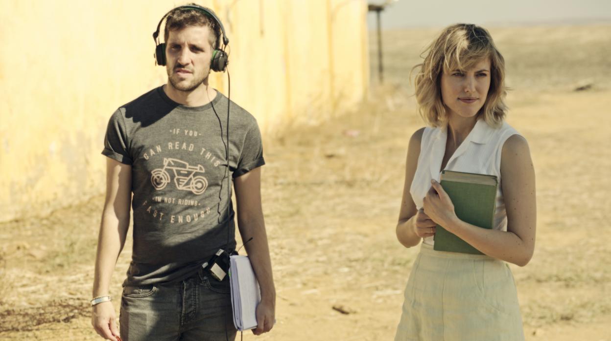 El director Jota Linares junto a la actriz Natalia de Molina