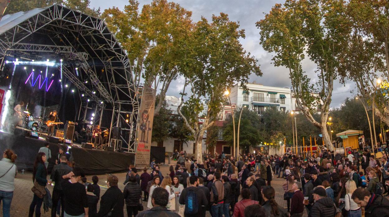 La Alameda de Hércules volvió a ser epicentro de los conciertos del Monkey