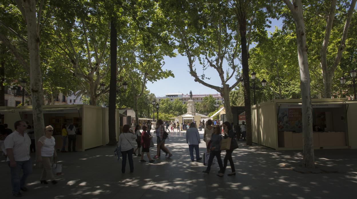 Ambiente de la última edición de la Feria del Libro de Sevilla