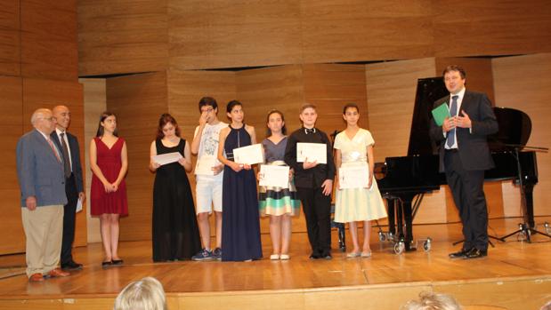 Tres jóvenes virtuosos ganan el Concurso Internacional de piano «Ciudad de Sevilla»
