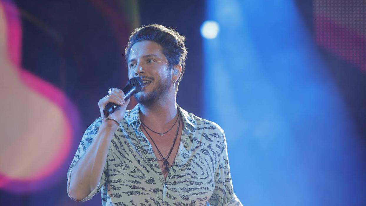 Imágenes de los cantes por bulerías que Manuel Carrasco dedicó anoche a Sevilla