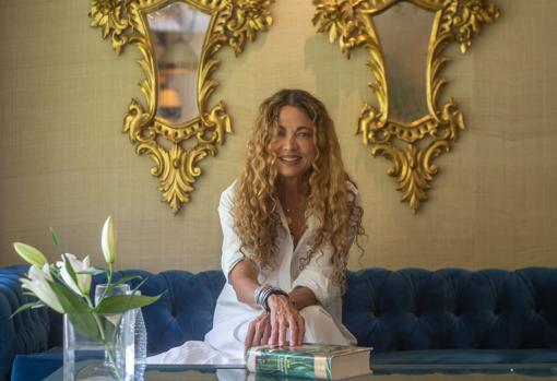 La autora colombiana durante la entrevista celebrada esta semana en Sevilla