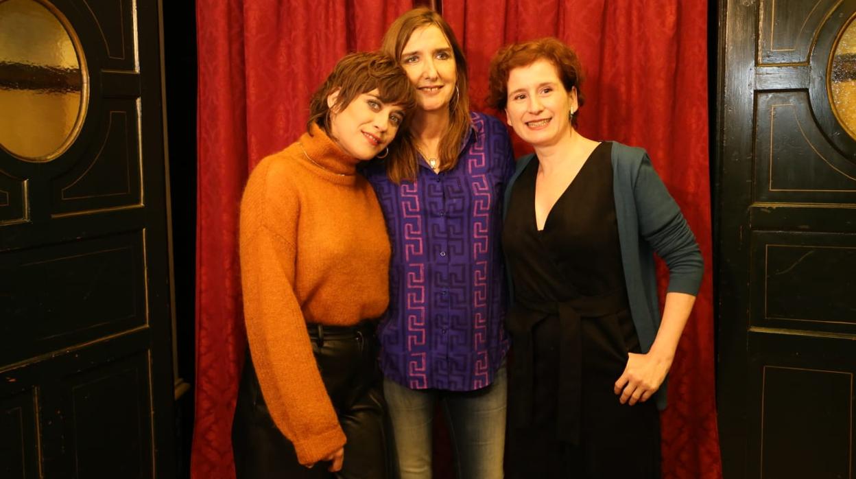 María León, Pepa Gamboa y Mari Paz Sayago este miércoles en el Lope de Vega