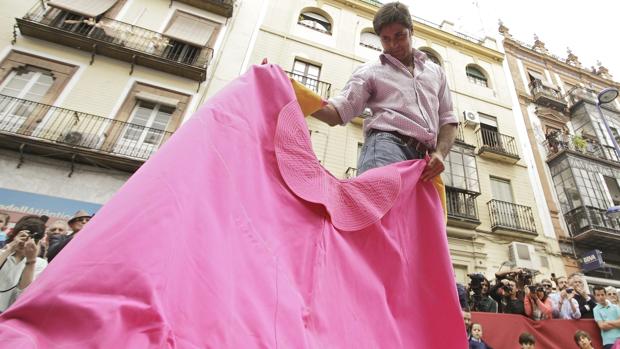 El «paseo» taurino: crónica de una muerte anunciada