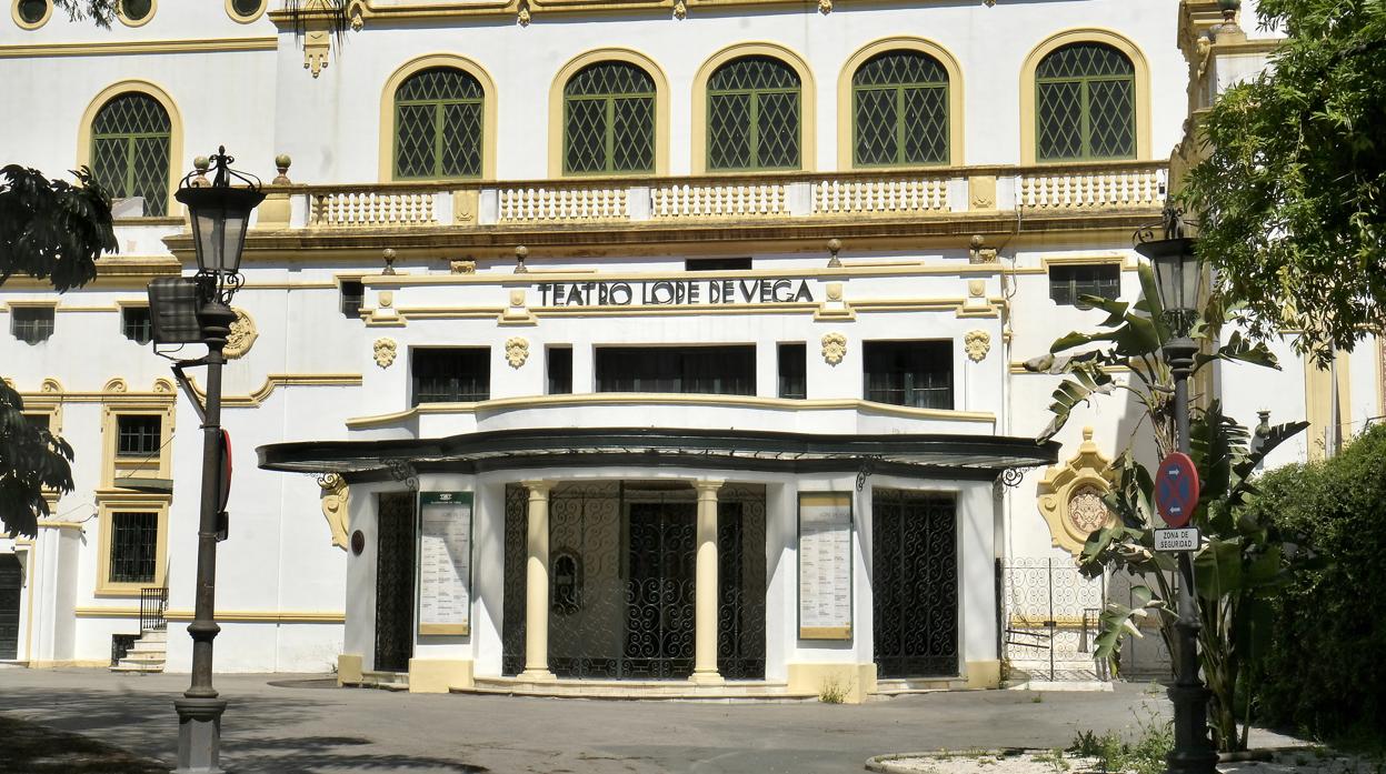 Fachada principal del Teatro Lope de Vega