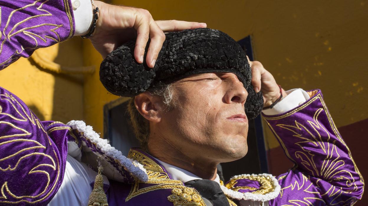 Manuel Escribano dejó momentos de gran brillantez con las banderillas y en la suerte suprema