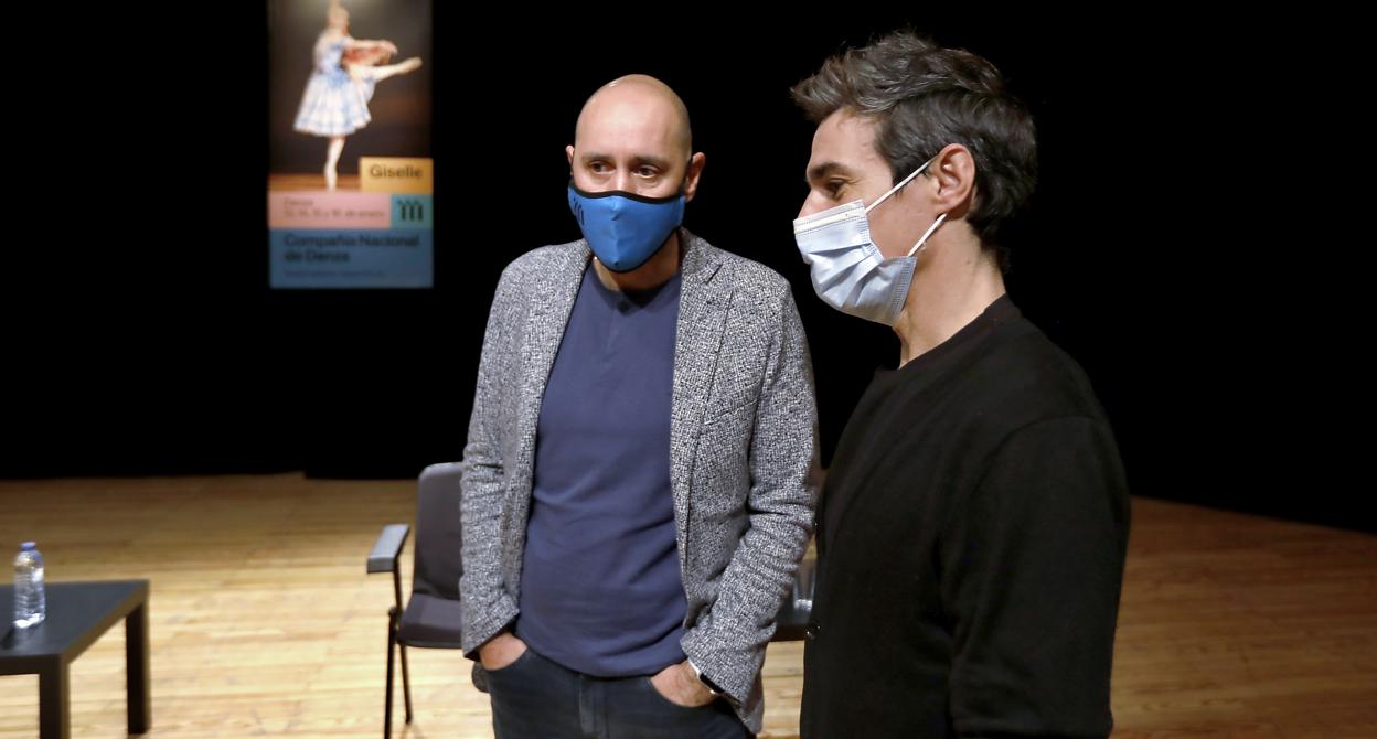 Javier Menéndez y Joaquín de Luz este martes en el Teatro de la Maestranza