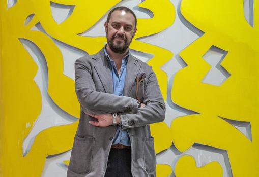 Fernando Clemente el día de la inauguración en la Sala Atín Aya