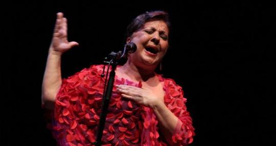 Carmen Linares