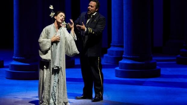 La ópera regresa al Teatro de la Maestranza con cinco grandes títulos