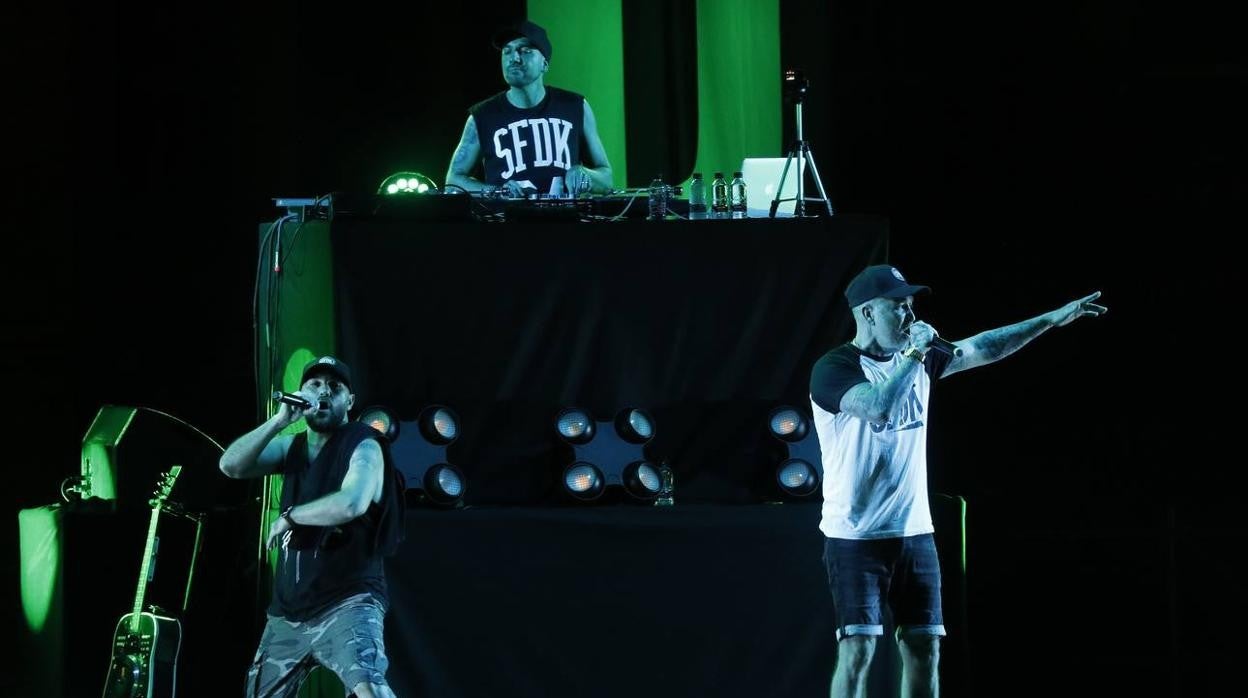 SFDK brilló anoche con luz propia en su concierto del Icónica Sevilla Fest