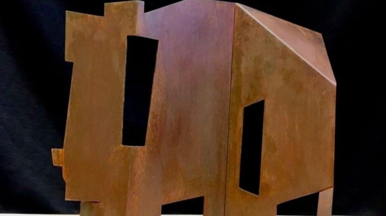 Detalle de una escultura de Mento Muñoz