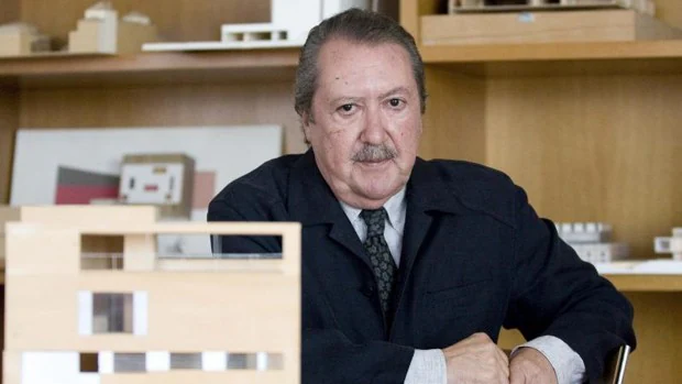 José Antonio Carbajal es distinguido con el Premio Andalucía de Arquitectura