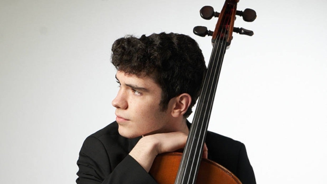 El joven intérpete de chelo Alejandro Gómez