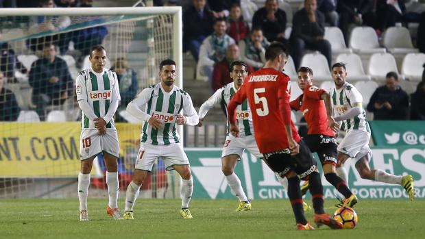 Un momento del Córdoba CF-Real Mallorca de la primera vuelta