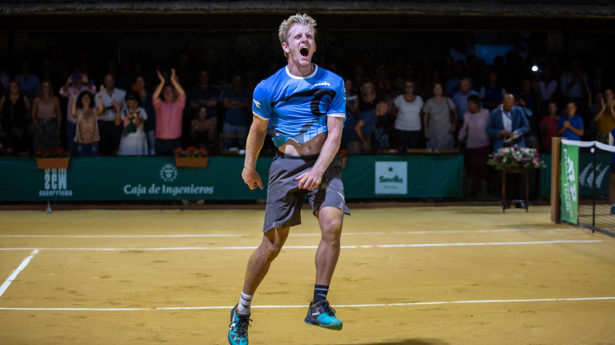 Alejandro Davidovich celebrando su victoria