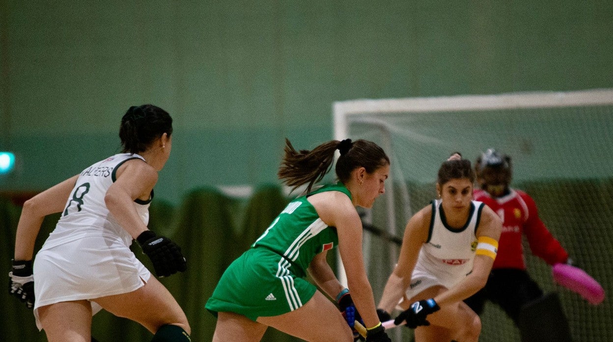 «El hockey me motiva a trabajar», asegura Laura Graham