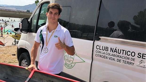 Gonzalo Moreno, del Club Náutico Sevilla, se impone en la Copa de España de maratón