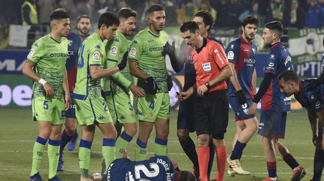 ¿Quién ha sido el mejor jugador del Betis ante el Huesca?
