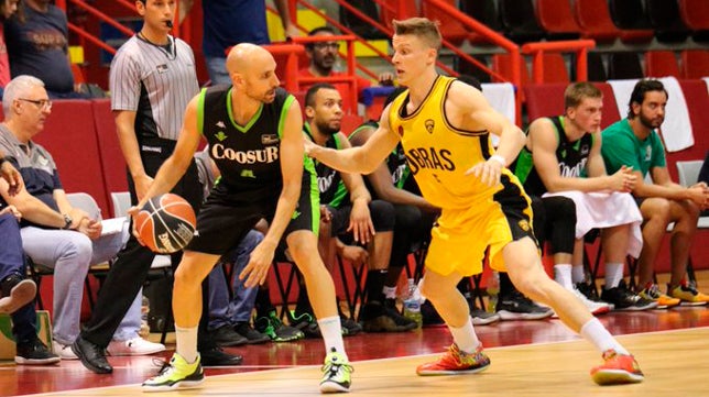 El Coosur Betis vence al Obras argentino (62-69)