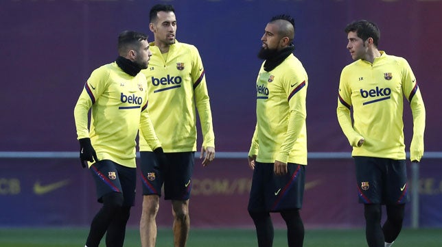 Setién cita a Araújo y Riqui Puig para el Betis - Barcelona