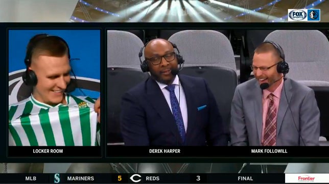 Porzingis &quot;hace historia&quot; con su camiseta del Betis en una entrevista postpartido de la NBA