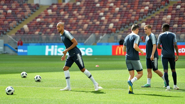 Machín apuesta por Nzonzi... de momento