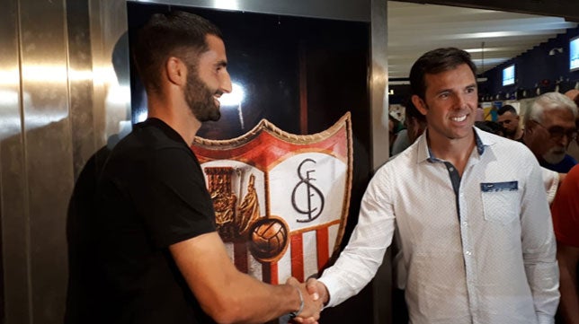 Gonalons ya está en Sevilla