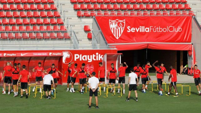 Machín, obligado a rotar pensando en la jornada intersemanal