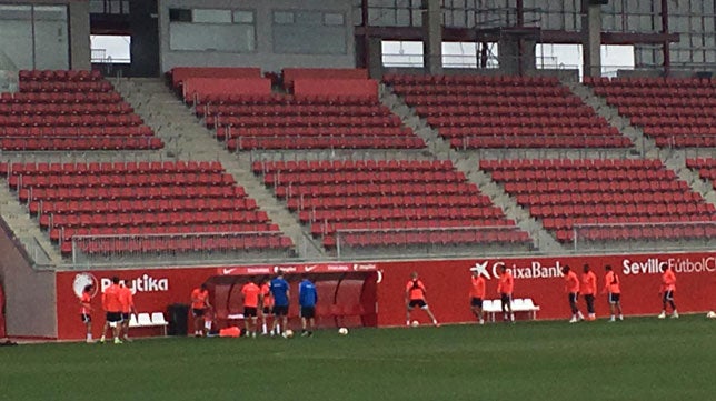 Sevilla: André Silva y Carriço siguen sin trabajar con el grupo