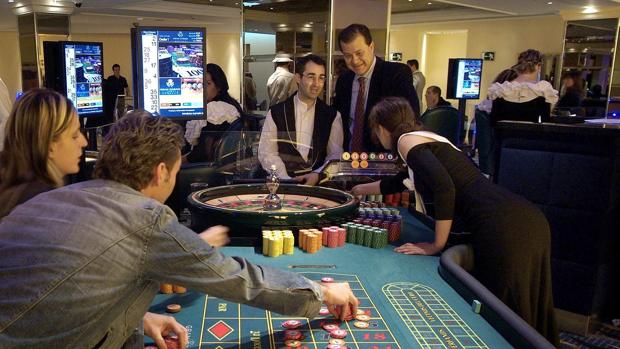 Foto del casino de Tomares