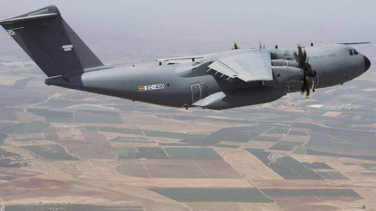 Imagen de un avión militar A400