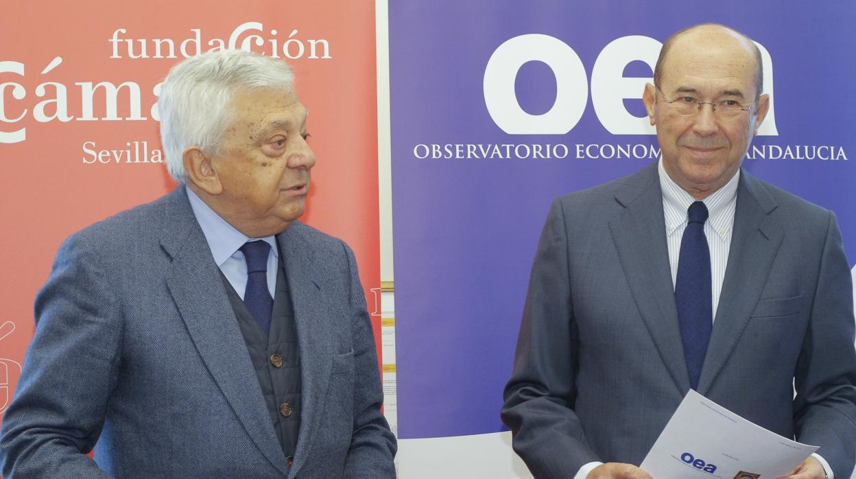 Francisco Herrero y Francisco Ferraro, presidentes de la Cámara de Comercio de Sevilla y del Observatorio Económico de Andalucía, respectivamente