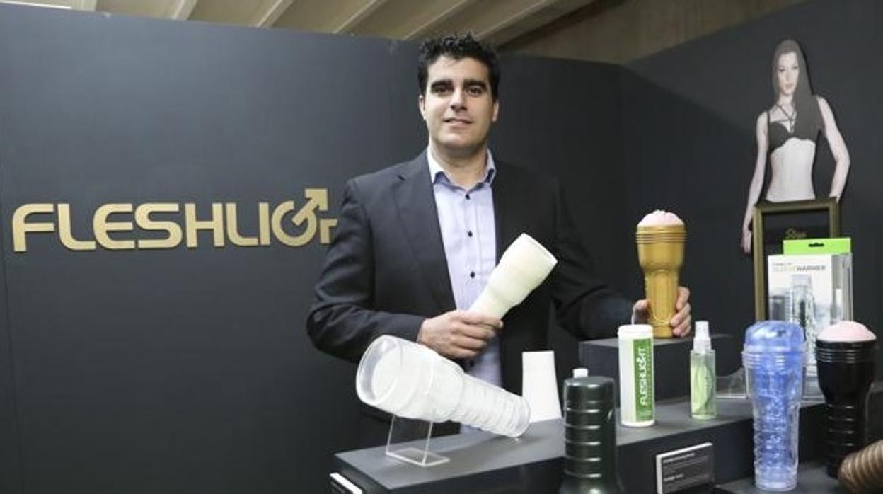 Un juez de Sevilla pone fin a la guerra de las vaginas de plástico entre  Fleshlight y Lingox