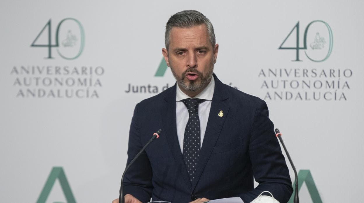 El consejero Juan Bravo Baena