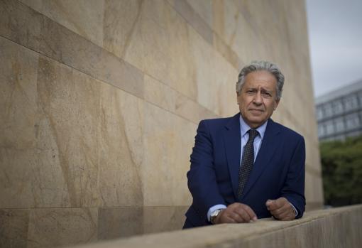 La subida de los precios de las materias primas podría provocar retrasos en la entrega de viviendas y en la ejecución de obras públicas, según anuncia Fadeco, cuyo presidente es Rafal Sánchez