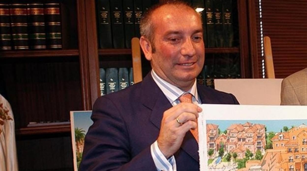 Es sevillano Hilario Rodríguez Elías es propietario del Grupo Inmobiliario Tremón en nombre propio y a través de la empresa Atlantis Servicios Inmobiliarios
