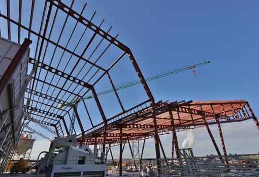Obras de construcción de la almazara en la localidad onubense de Jabalquinto