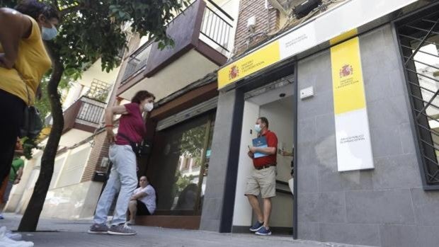 El aviso del SEPE sobre la ayuda para quienes no tienen derecho a cobrar el paro
