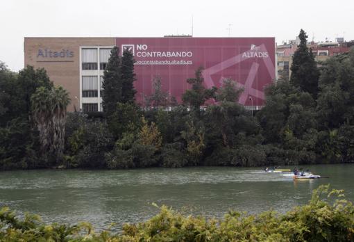 Edificio de la tabaquera Altadis en Sevilla