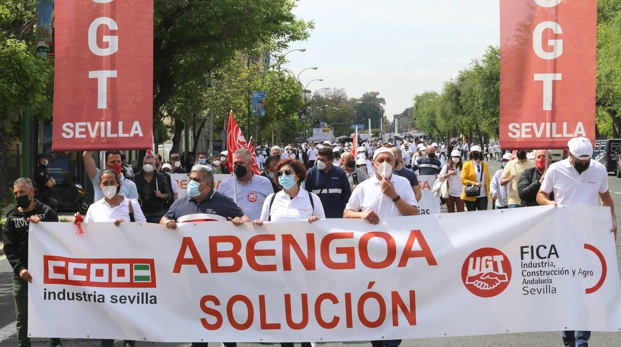 Manifestación de trabajadores de Abengoa en abril de 2021