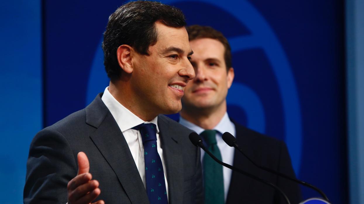 Juanma Moreno, durante la rueda de prensa en Madrid