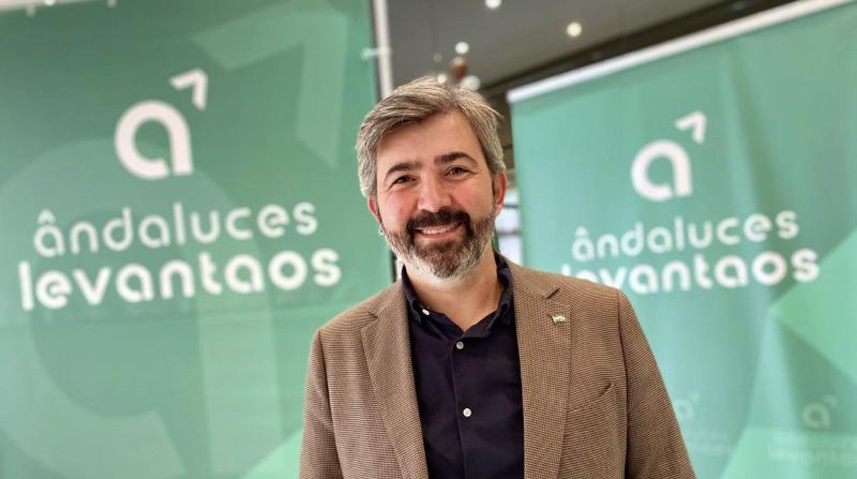 González es el alcalde de Coria del Río y empresario de profesión