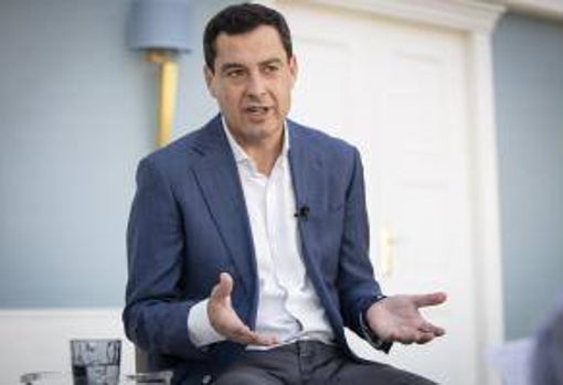 Juanma Moreno: «Pedro Sánchez quiere que yo gobierne con Vox»