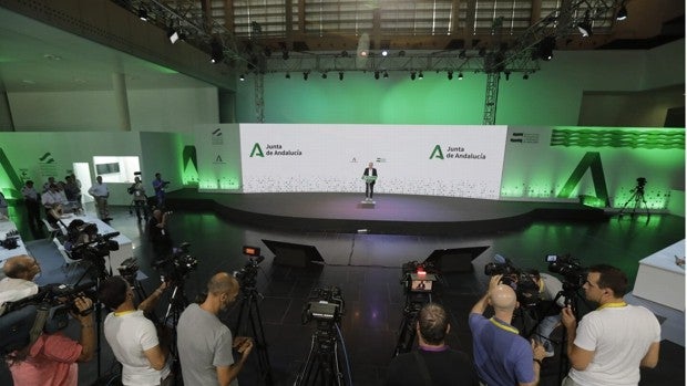 Ciento treinta millones de papeletas y siete millones de sobres para las elecciones del domingo